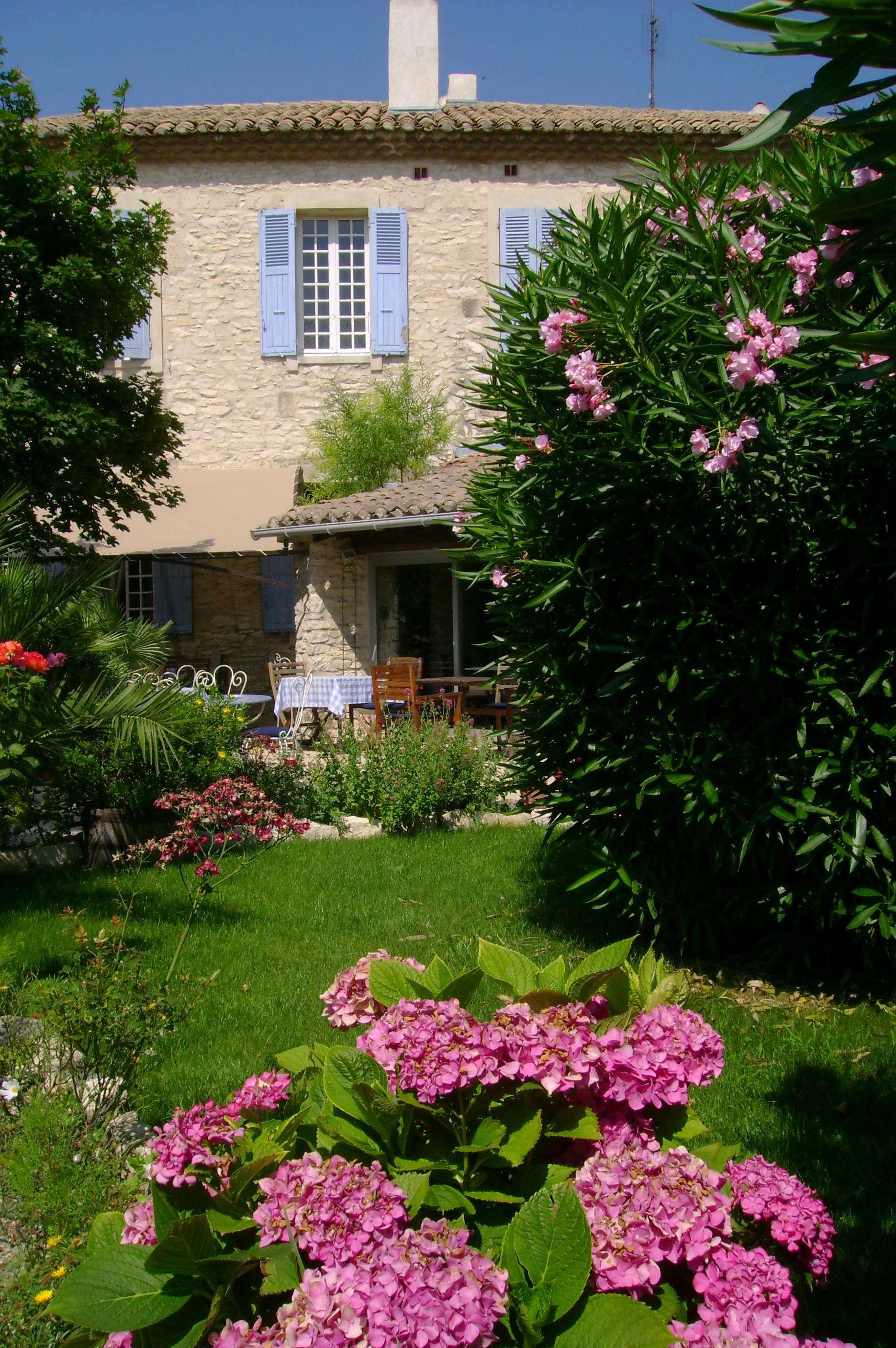 Logis Auberge De Tavel Exterior photo